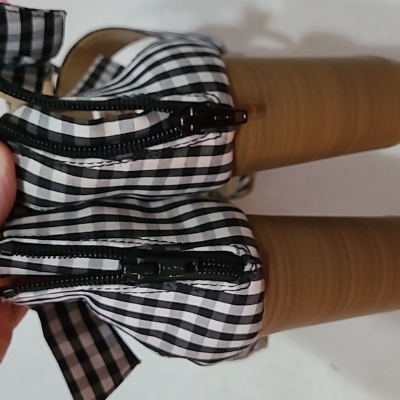💥3/12 Lauren Conrad black & white "Girlfriend Gingham" heeled sandals size 9.5 - Picture 5 of 11